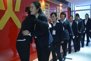 �µ�һ�����µ��_(k��i)ʼ���𱬾W(w��ng)���(hu��)�����h(hu��n)��(ji��)��